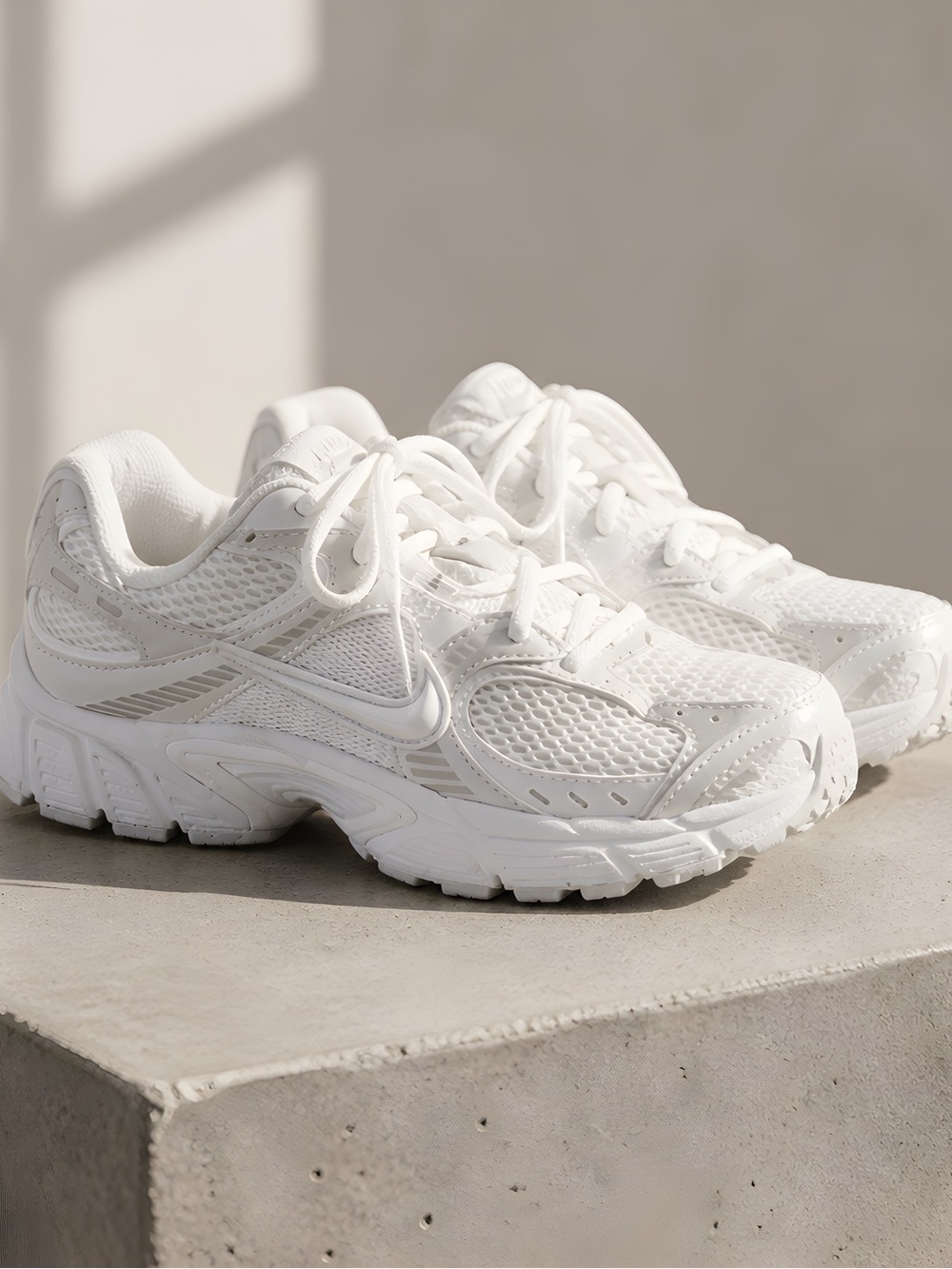 Nike Women's V5 RNR Shoes